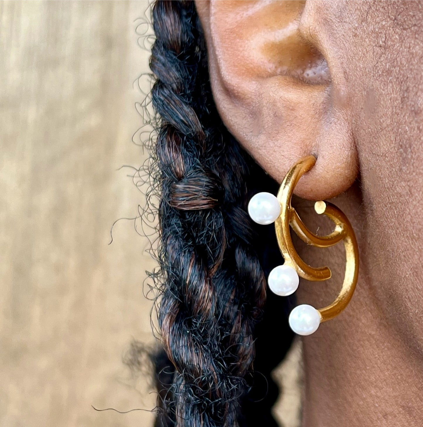 Swirl Pearl earrings