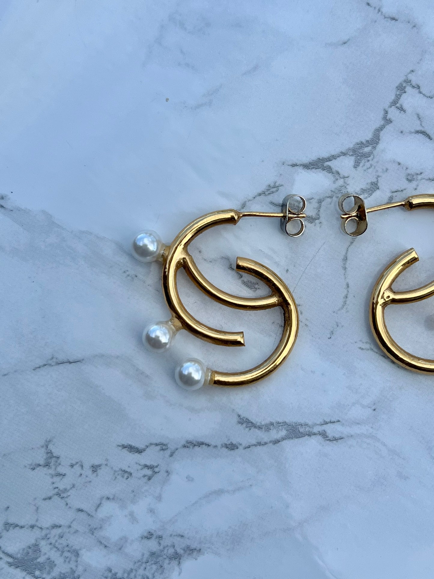 Swirl Pearl earrings