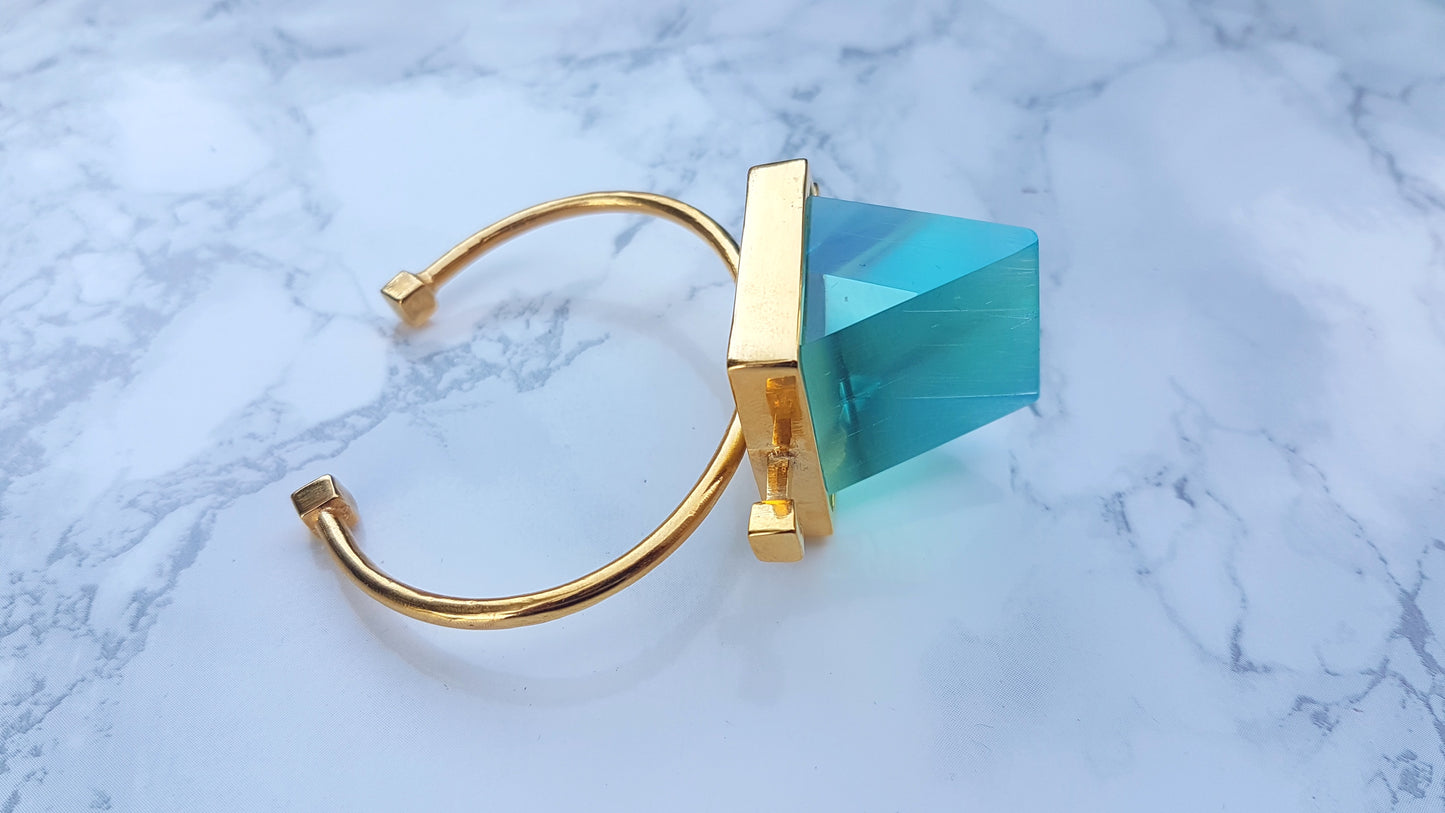The Pyramid bracelet in Lagoon Green