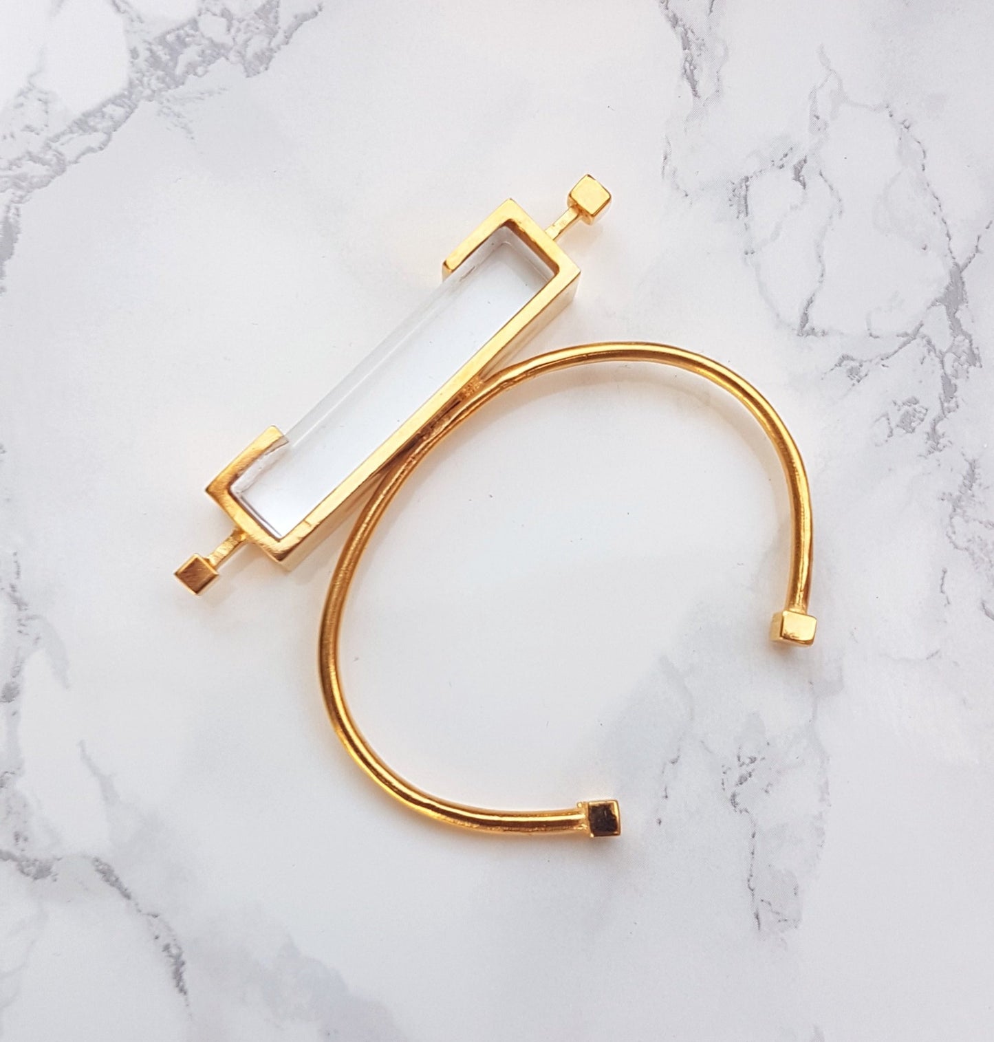 Monroe Statement Bracelet in clear