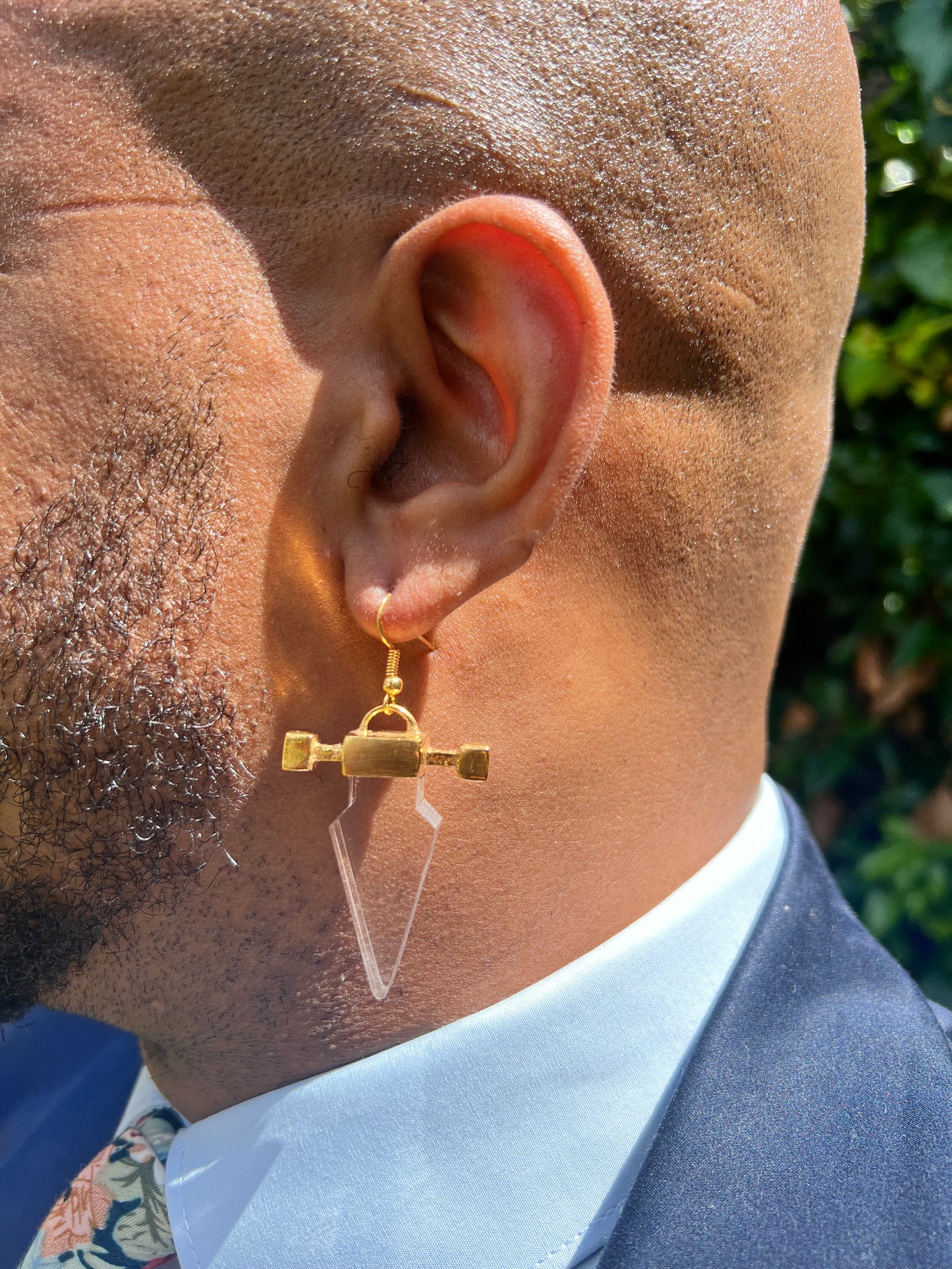 The Dagger earring in clear