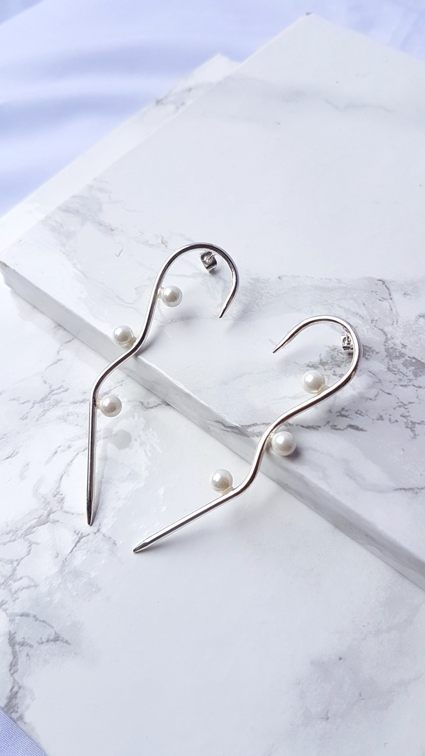 Sterling Silver Stem Pearl earrings
