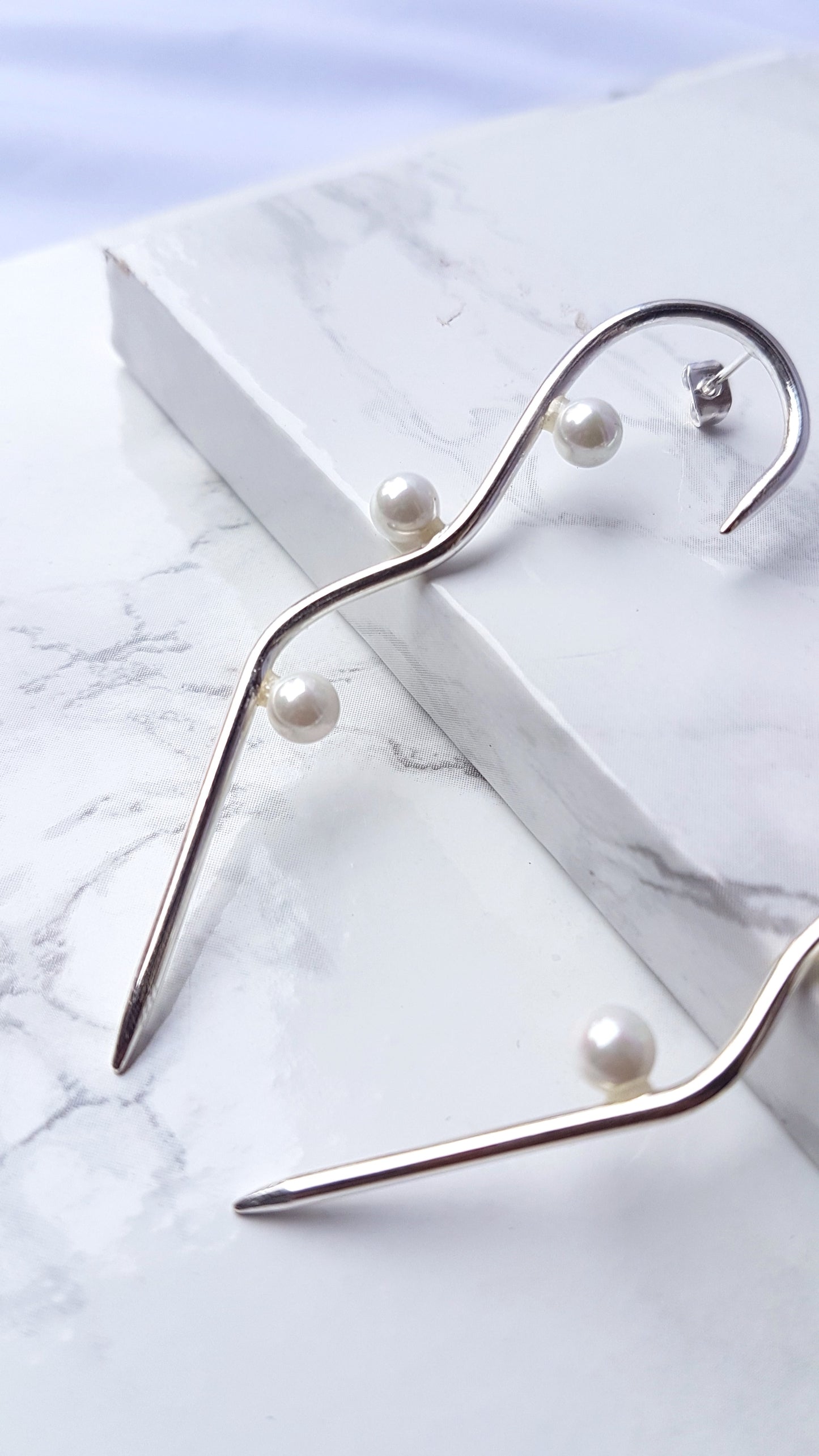 Sterling Silver Stem Pearl earrings