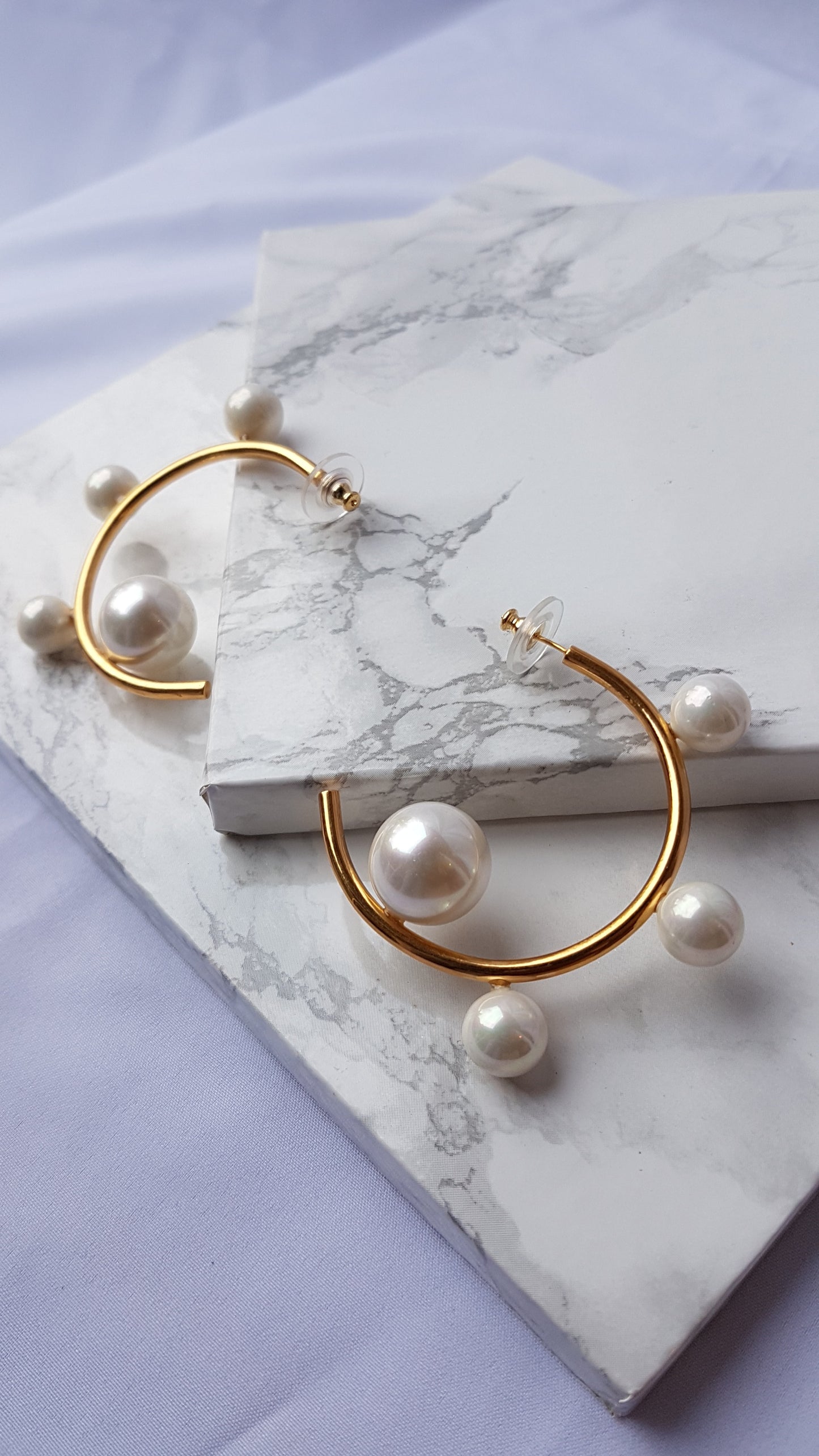 Big Pearl Hoop earrings in Gold