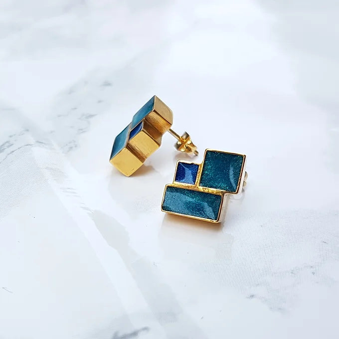 Deep Ocean Studs