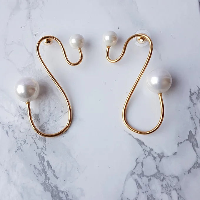 Fluid Pearl Earrings- Gold
