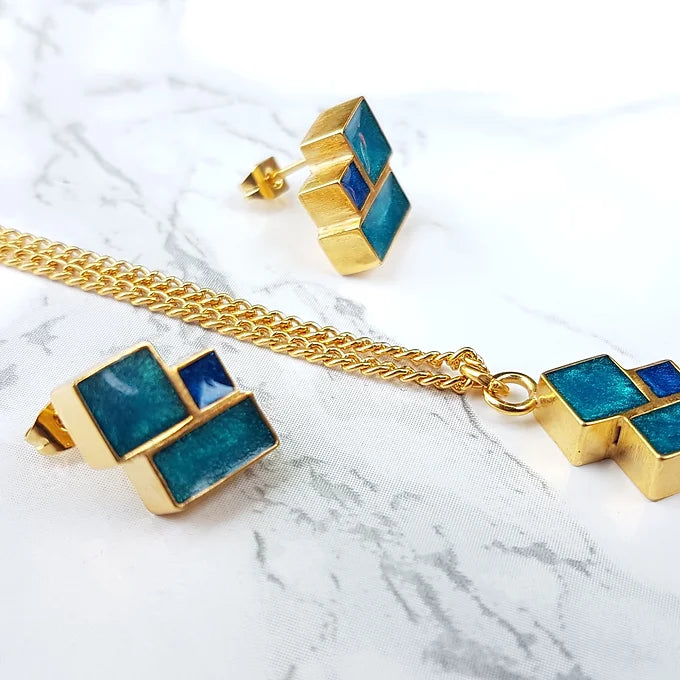 Deep Ocean Studs