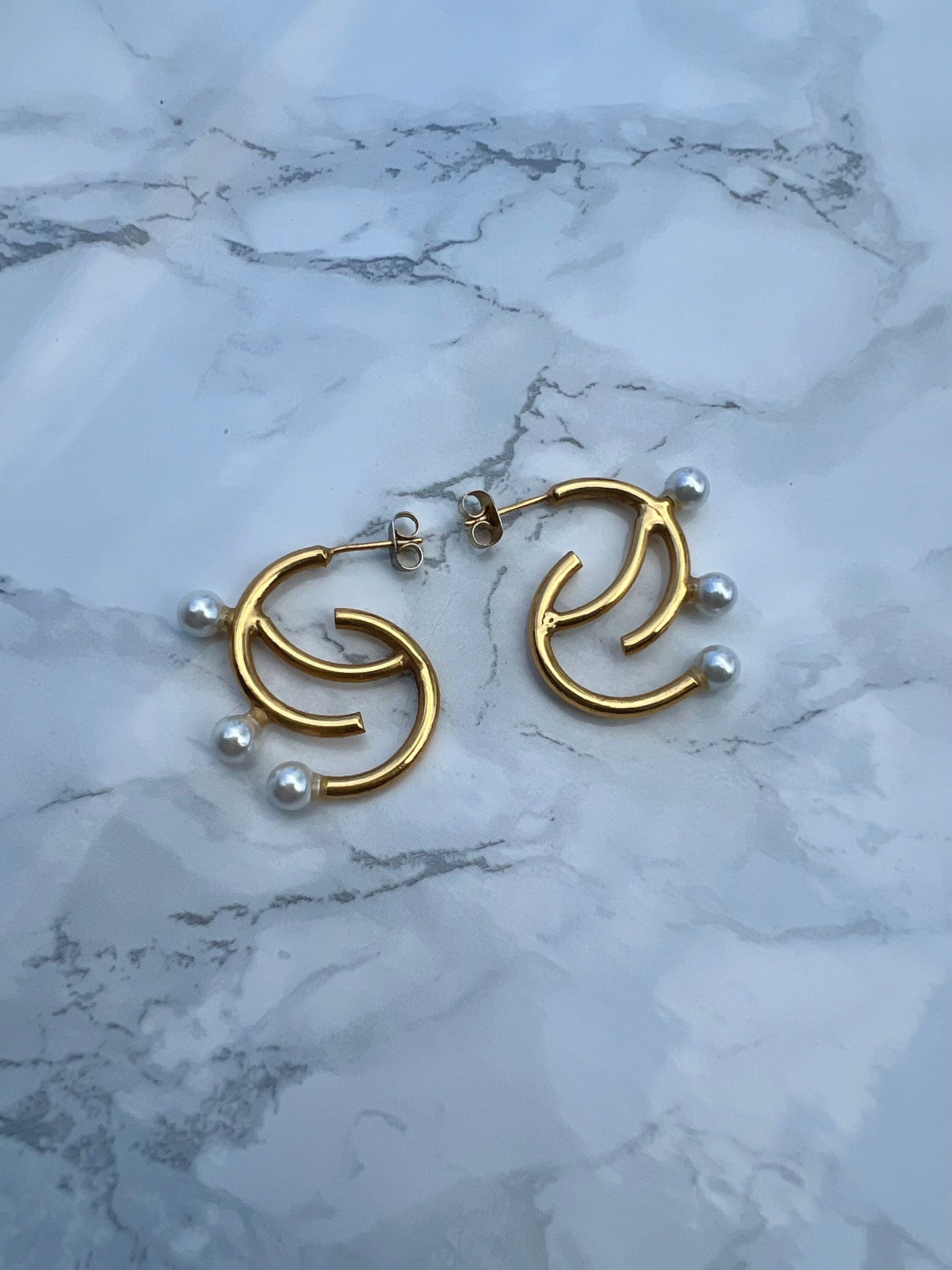 Swirl Pearl earrings (Pre-Order)