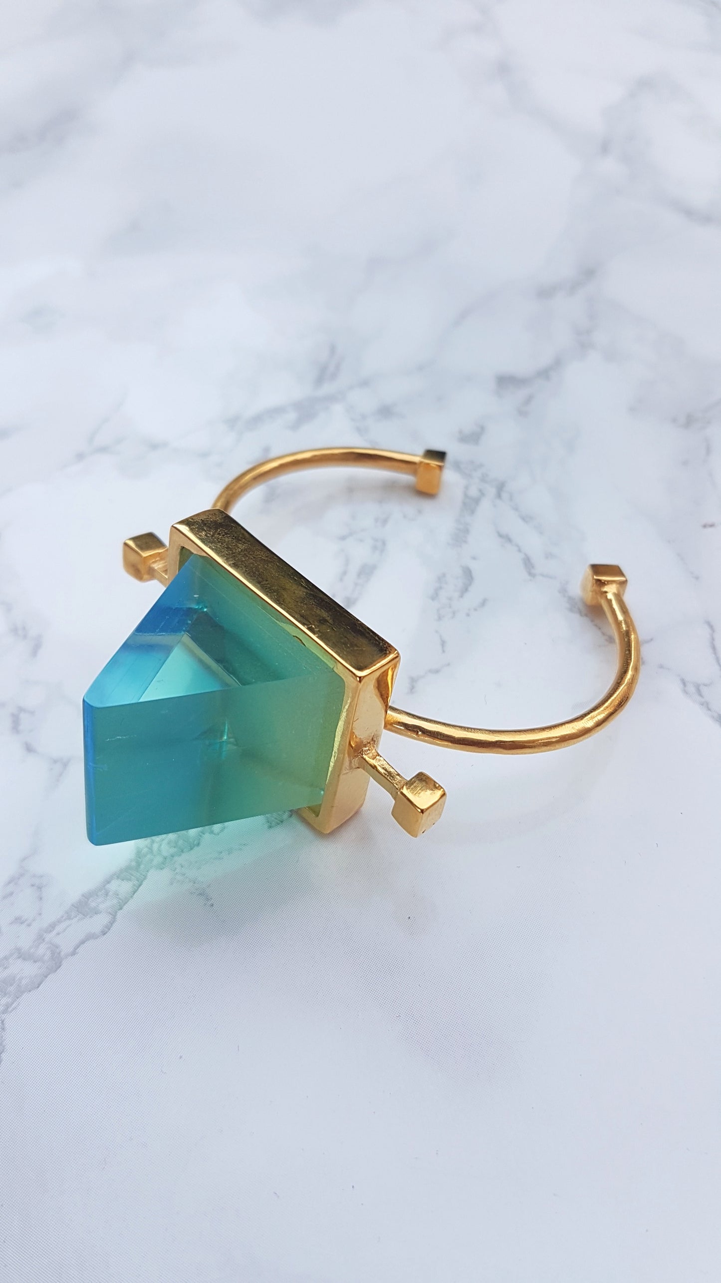 The Pyramid bracelet in Lagoon Green