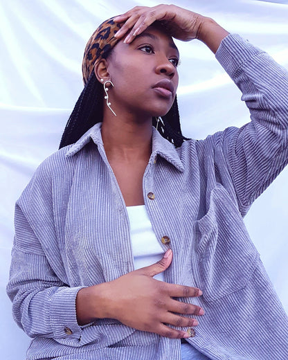 Stem Pearl earrings- Gold