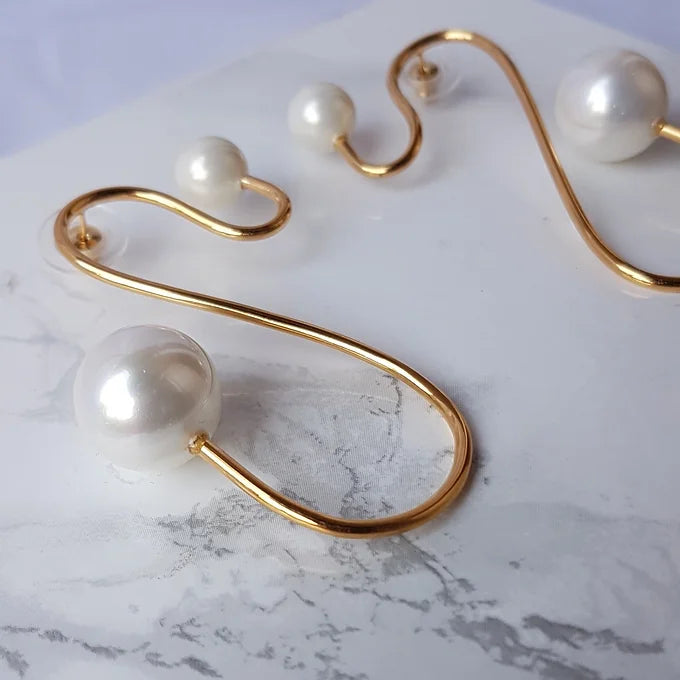 Fluid Pearl Earrings- Gold